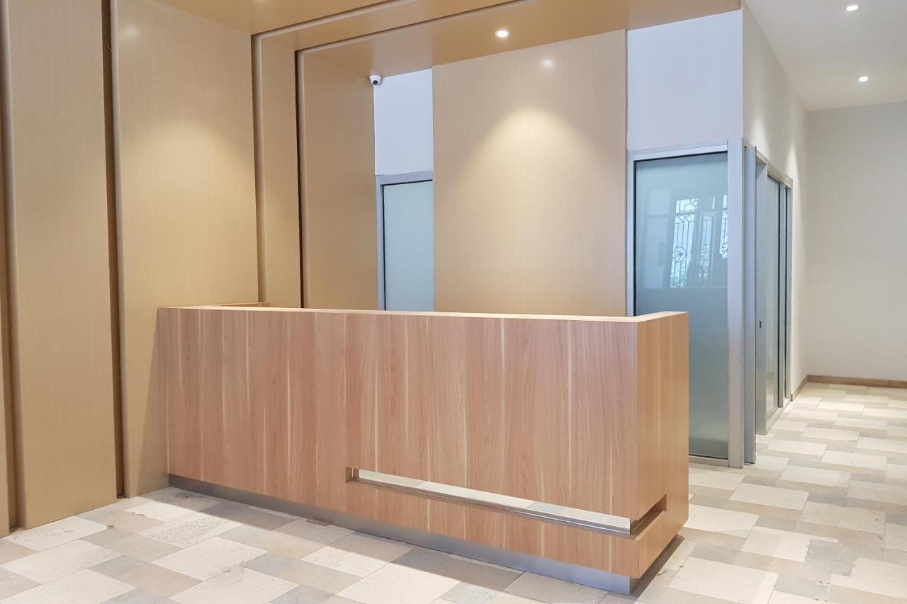 Oyo 90015 Platinum Guest House Медан Екстериор снимка